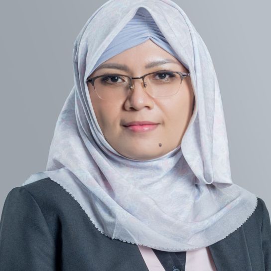 Viska Kharisma Fajarwati photo